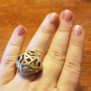 Lia Sophia ring size 8